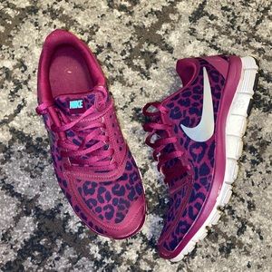 Nike free 5.0 sneakers